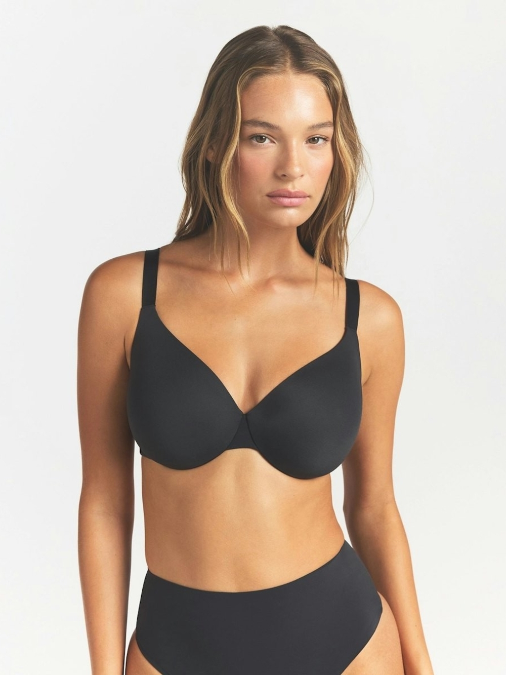 NWT SKIMS Smoothing Intimates Full Coverage Lightly Lined Bra Black Onyx 32C